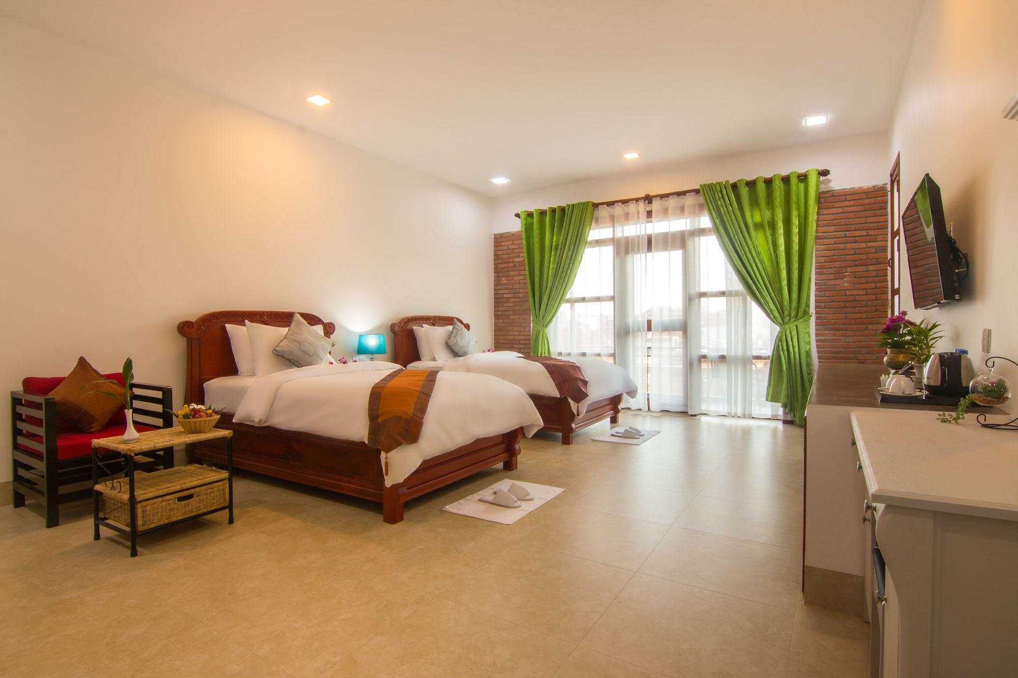 Deluxe Twin Room Balcony